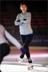 组图：韩花滑选手金妍儿参加花样滑冰秀彩排