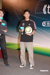 高清：关楚耀谢卫兰寄语祝福 坦言未收其演出邀请