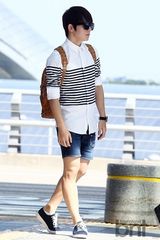 组图：2AM郑珍云TEEN TOP现身机场赴美公演