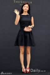 组图：全智贤举行婚礼 大牌明星一一到场送祝福