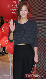 组图：韩星Secret黄静茵等亮相品牌开业典礼