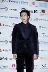 独家高清：李玹雨郑宇等亮相亚洲模特颁奖典礼