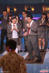 组图：赌王数百万支持太太 何超莲吴克羣献艺