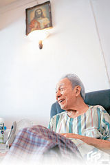 幻灯图集：一代奸角石坚病逝 从影半世纪终年96岁