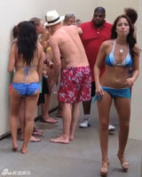 组图：哈里王子拉斯维加斯疯狂全裸