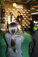 幻灯：王力宏上海出席代言活动 和粉丝分享护肤心得