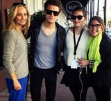 组图：曝吸血鬼保罗与狼女演员热恋 牵手被拍