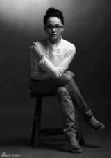 组图：张梦最新写真 诠释都市佳丽新形象