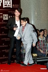 高清组图：《狄仁杰》慈善首映 刘德华巧对冲动影迷