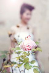 独家高清图：杨千嬅浪漫婚纱故事 巴黎享受每一点爱