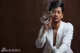组图：陈创曝儒雅写真 被戏称土豪赖汉