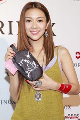 组图：薛凯琪自诩青春无限 不急于谈恋爱