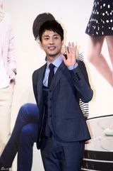 高清图：《李顺新》IU赵政锡13岁年龄差演情侣