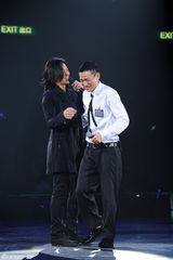 高清组图：刘德华开唱义字当头 为郑伊健个唱造势