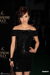 组图：汪诗诗汪圆圆姐妹花亮相 与罗霖吴婉芳相见欢