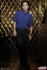 组图：何佩瑜强抢林德信 许奕妮曾被引诱吸毒