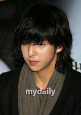 幻灯图集：金基范黄宝拉甜蜜亮相宣传《注文津》