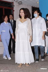 高清图：黎姿产后出院心情大好 女儿名字由老公决定