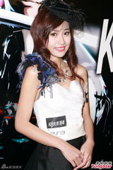 组图：郑俊弘工作多狂吸金 杨爱瑾不心急结婚