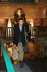 组图：黄晓明伦敦之行人文篇 博物馆里感受厚重历史