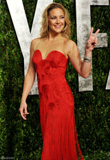 高清组图：凯特-哈德森透视礼服亮相奥斯卡派对