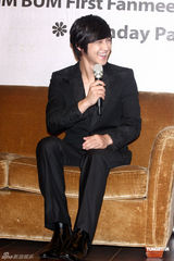 幻灯组图：韩版F4成员金范赴台湾举行粉丝见面会