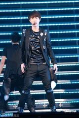 幻灯图：罗志祥香港演唱会落幕 跳《舞娘》掀高潮