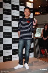 组图：丁子高为爱子取名进诺 陪杨千嬅积极瘦身