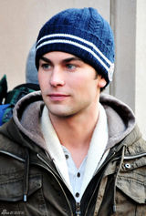 高清图：《绯闻女孩》纽约热拍 主角街头秀冬衣