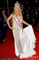 幻灯图集：《我的欢乐》戛纳首映 世界小姐抢镜