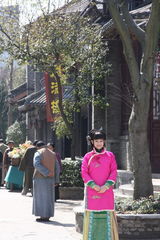 高清图：《欢喜婆婆俏媳妇》热拍 胡杏儿称不嫁豪门
