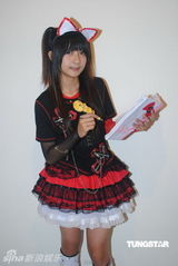 高清组图：萝莉歌手许雅涵拍写真娇俏可爱