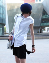 组图：夕又米街拍秀波点翻领衬衫