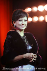 幻灯图集：55岁赵雅芝风采不减 透露保养秘诀