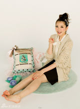 组图：日本模特宫田聪子示范89款秋季服饰搭配