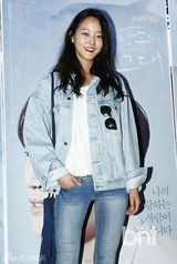 组图：孙丹菲赵允熙等捧场《幻想中的她》试映