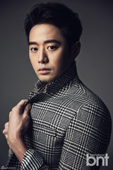 组图：韩星千正明拍时尚写真 尽显成熟魅力