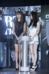 高清组图：少女时代等出席SM展示会开幕式