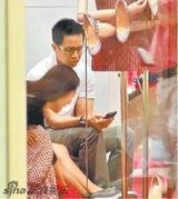 组图：熊黛林热恋新加坡富商2月 打情骂俏被拍