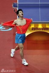 组图：血性藏獒张继科展男性阳刚魅力