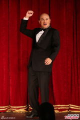 组图：《步步惊笑》天心情不自禁吻金士杰