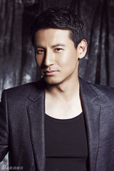 组图：钱泳辰最新炫酷写真 尽显百变迷人魅力