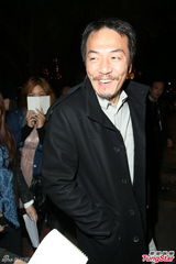 组图：陆川戴立忍曾宝仪等现身张震婚礼