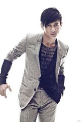 高清图：吴奇隆加盟《大扇坊》新写真显熟男魅力