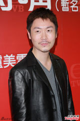 组图：万绮雯无惧绯闻王李思捷 怕自己会长胖