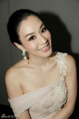 组图：钟丽缇华贵婚纱走秀 李菲儿周楚楚现身