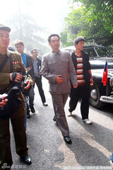 组图：电视《建国大业》开拍 蒋勤勤旗袍如水墨画