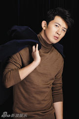 组图：郭家铭拍青春写真大片宛若邻家大男孩