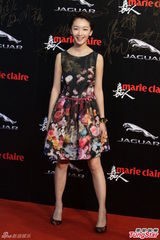 组图：绯闻男女杨幂俞灏明同场 李小璐大露美胸