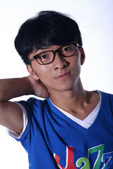 组图：快乐男声10强选手单人写真照合集